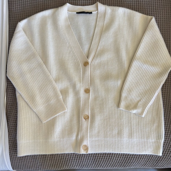 Jenni Kayne Sweaters - Jenni Kayne Cashmere Cocoon Cardigan in Ivory. Excellent Condition. Like new.